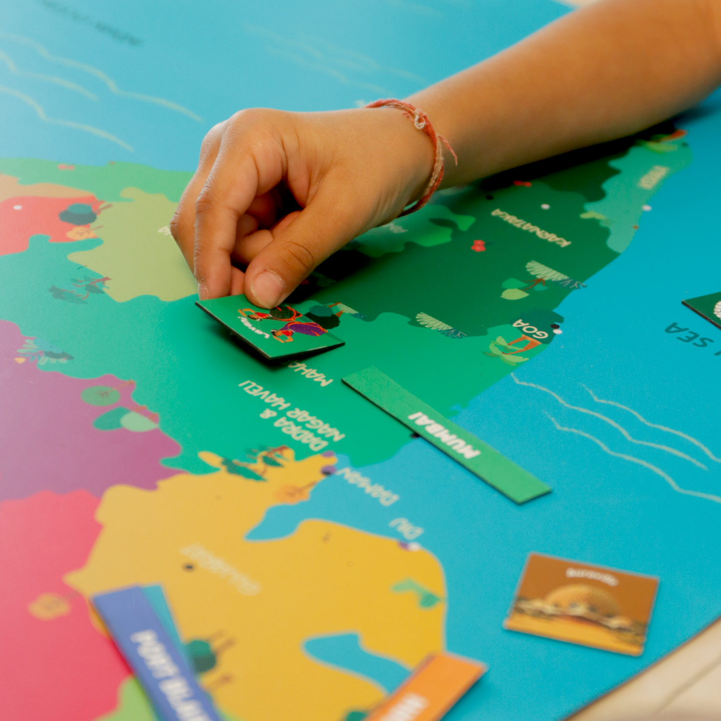 Toynama Interactive Magnetic India Map with 144 Thumbnails, Educational App, Wall Fasteners, Gift for Kids & Adults